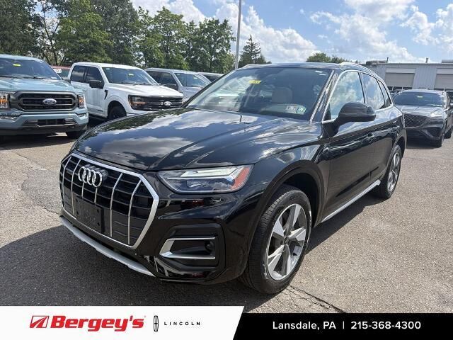 2023 Audi Q5 quattro Premium 40 TFSI — photo 1 of 13