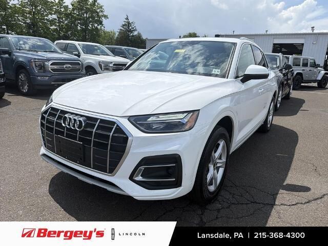2024 Audi Q5 quattro Premium 40 TFSI