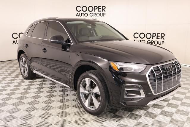2024 Audi Q5 quattro Premium 40 TFSI — photo 1 of 1