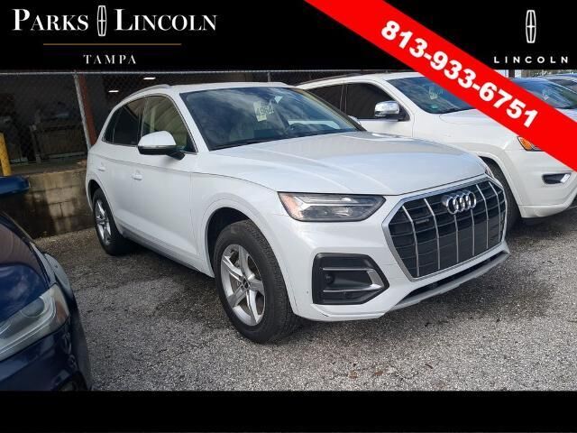 2022 Audi Q5 quattro Premium 40 TFSI