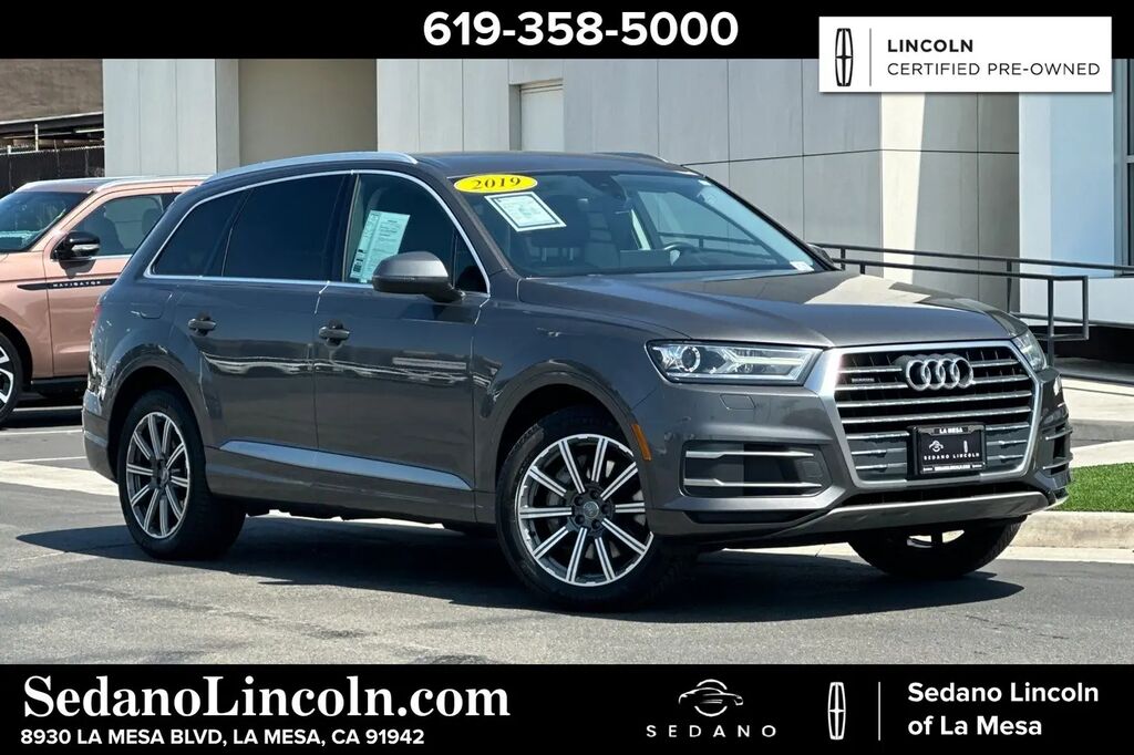 2019 Audi Q7 quattro SE Premium 45 TFSI — photo 1 of 13