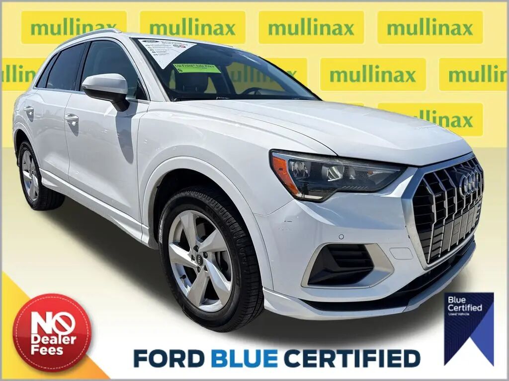 2021 Audi Q3 quattro Premium 40 TFSI — photo 1 of 17