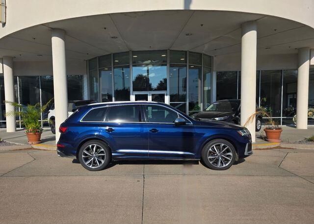 2020 Audi SQ7 4.0T quattro Premium Plus