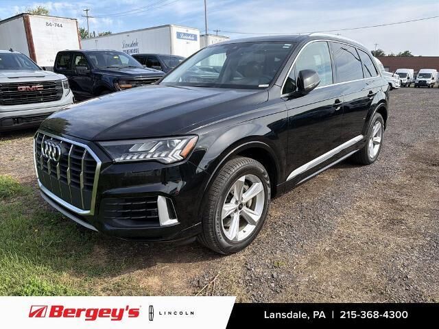 2023 Audi Q7 quattro Premium 55 TFSI