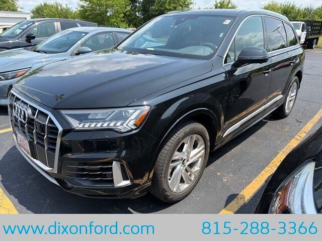 2023 Audi Q7 quattro Premium 55 TFSI