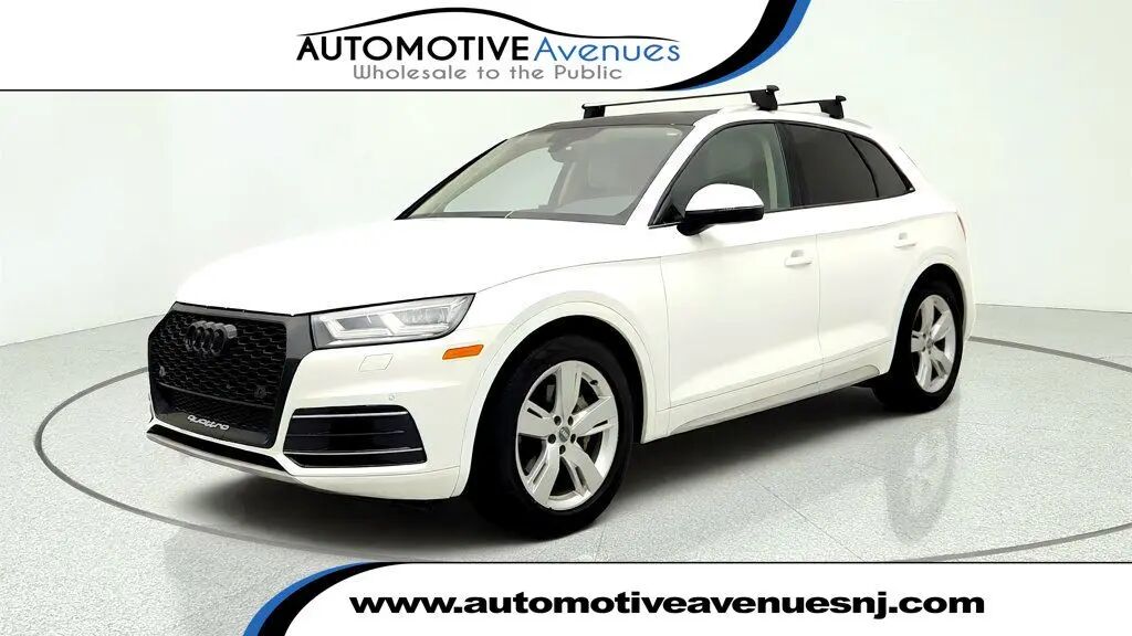 2018 Audi Q5 2.0T quattro Premium Plus — photo 1 of 13