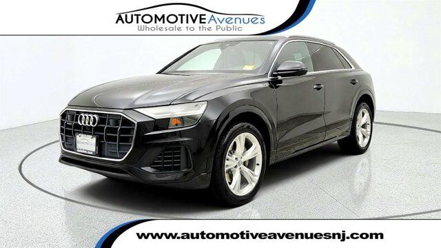 2019 Audi Q8 Premium Plus