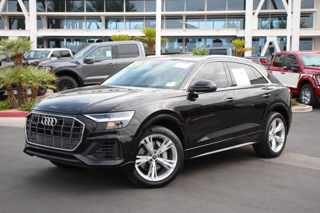 2022 Audi Q8 quattro Premium Plus 55 TFSI — photo 1 of 13