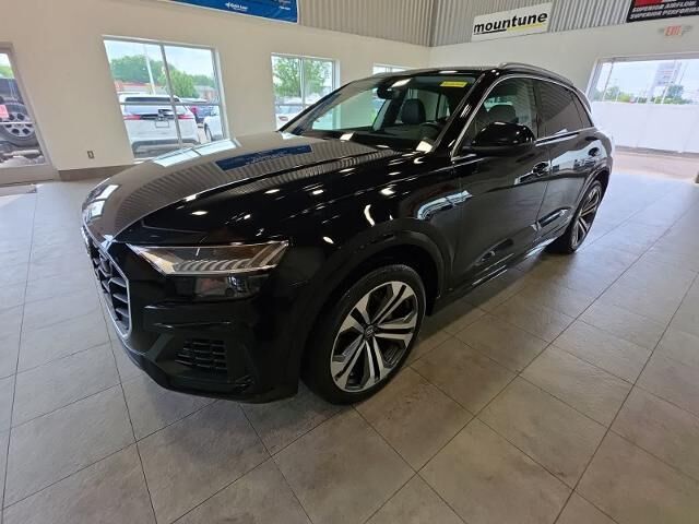 2019 Audi Q8 quattro Prestige 55 TFSI — photo 1 of 13