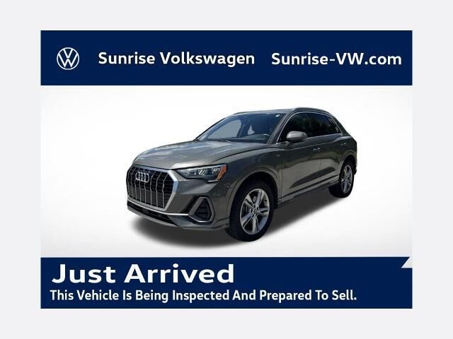 2021 Audi Q3 quattro S line Premium 45 TFSI