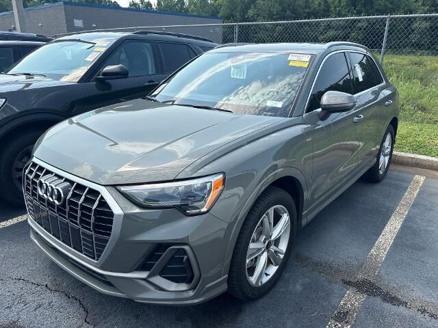 2022 Audi Q3 quattro S line Premium 45 TFSI