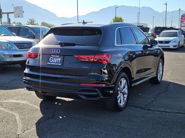 2023 Audi Q3 quattro S line Premium 45 TFSI