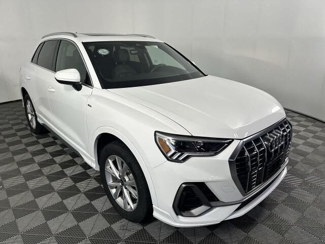 2025 Audi Q3 quattro S line Premium 45 TFSI