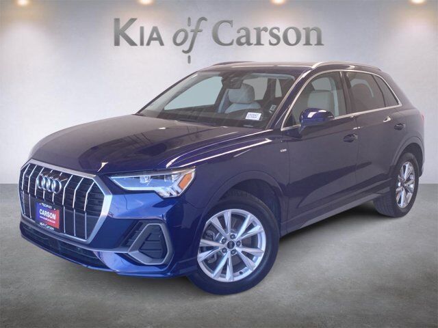 2024 Audi Q3 S line Premium