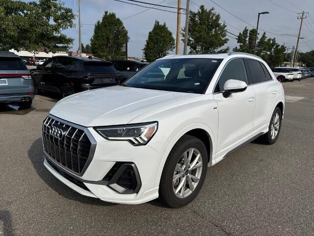2024 Audi Q3 quattro S line Premium 45 TFSI