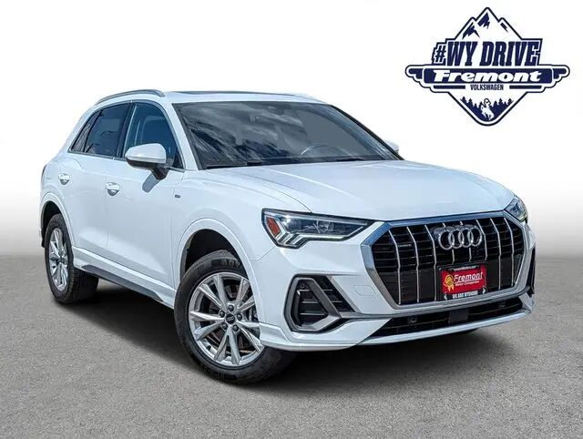 2025 Audi Q3 quattro S line Premium 45 TFSI — photo 1 of 13