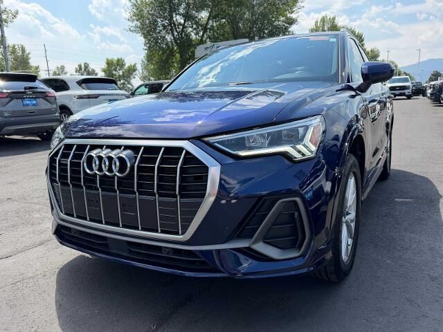 2025 Audi Q3 quattro S line Premium 45 TFSI