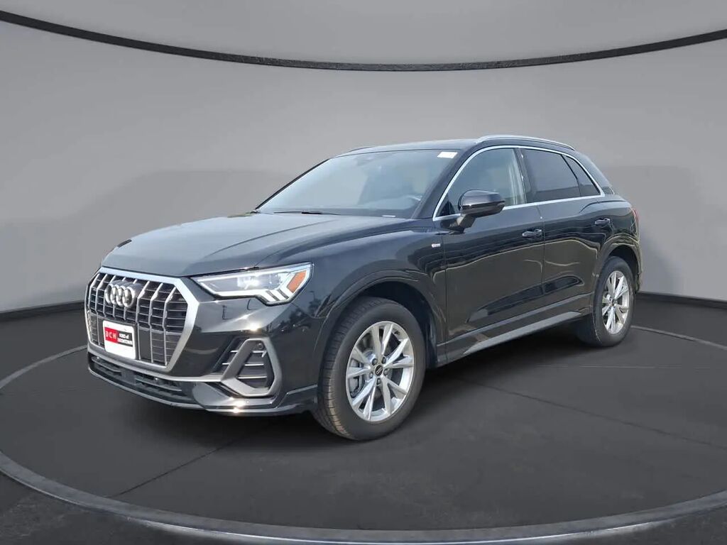 2025 Audi Q3 quattro S line Premium 45 TFSI — photo 1 of 13