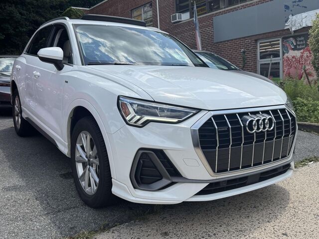 2024 Audi Q3 quattro S line Premium 45 TFSI