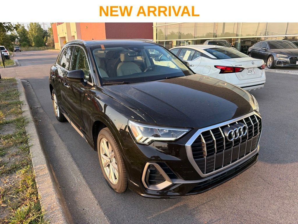 2025 Audi Q3 Premium — photo 1 of 9
