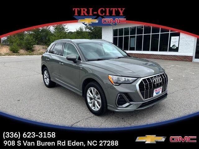 2022 Audi Q3 quattro S line Premium 45 TFSI