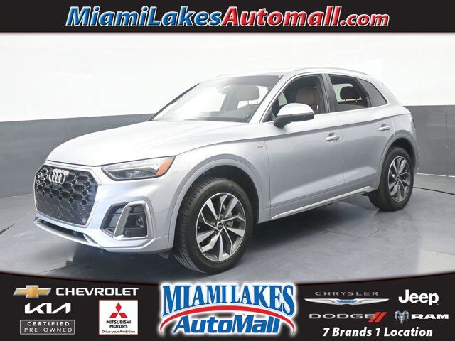 2022 Audi Q5 S line Premium Plus