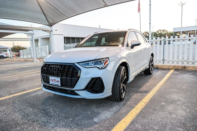 2023 Audi Q3 quattro S line Prem Plus 45 TFSI