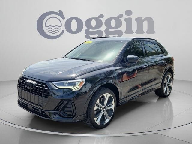 2022 Audi Q3 quattro S line Prem Plus 45 TFSI