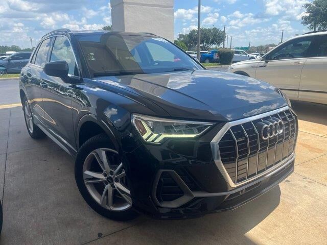 2022 Audi Q3 quattro S line Prem Plus 45 TFSI