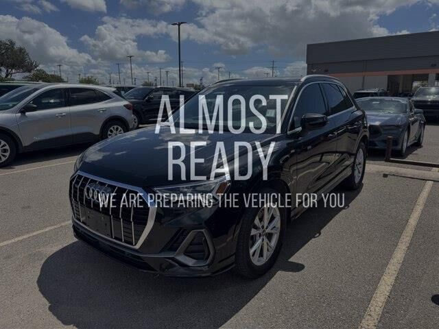 2022 Audi Q3 quattro S line Prem Plus 45 TFSI