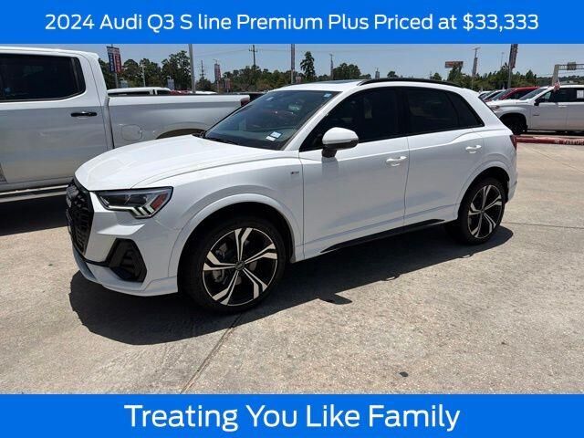 2024 Audi Q3 quattro S line Prem Plus 45 TFSI