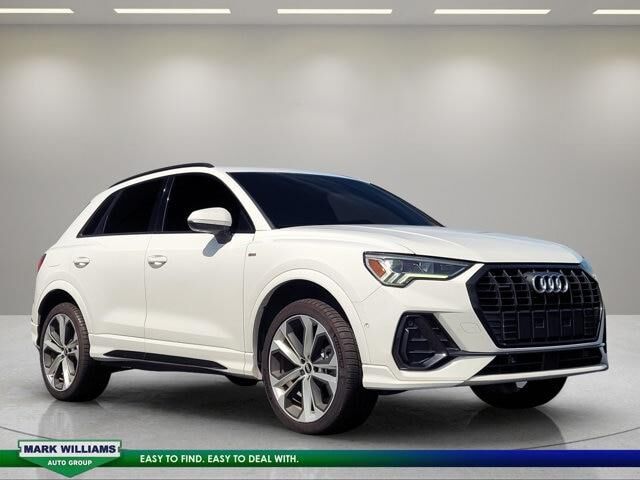 2021 Audi Q3 quattro S line Prem Plus 45 TFSI