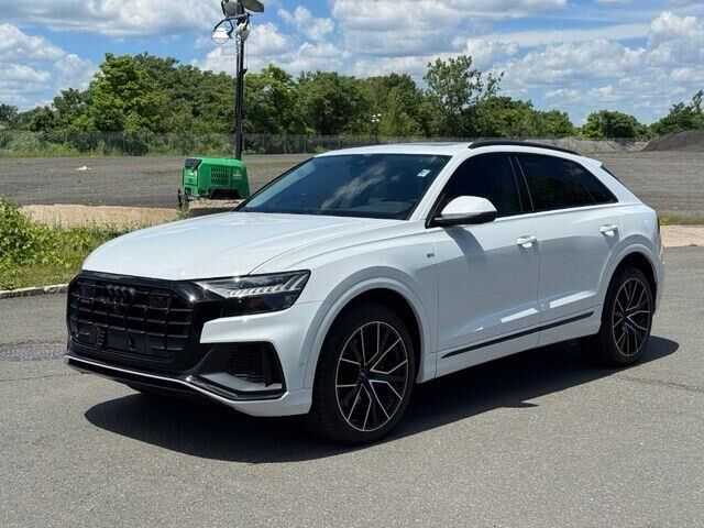 2023 Audi Q8 quattro Premium Plus 55 TFSI