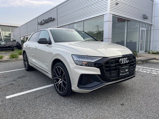 2023 Audi Q8 PREMIUM PLUS