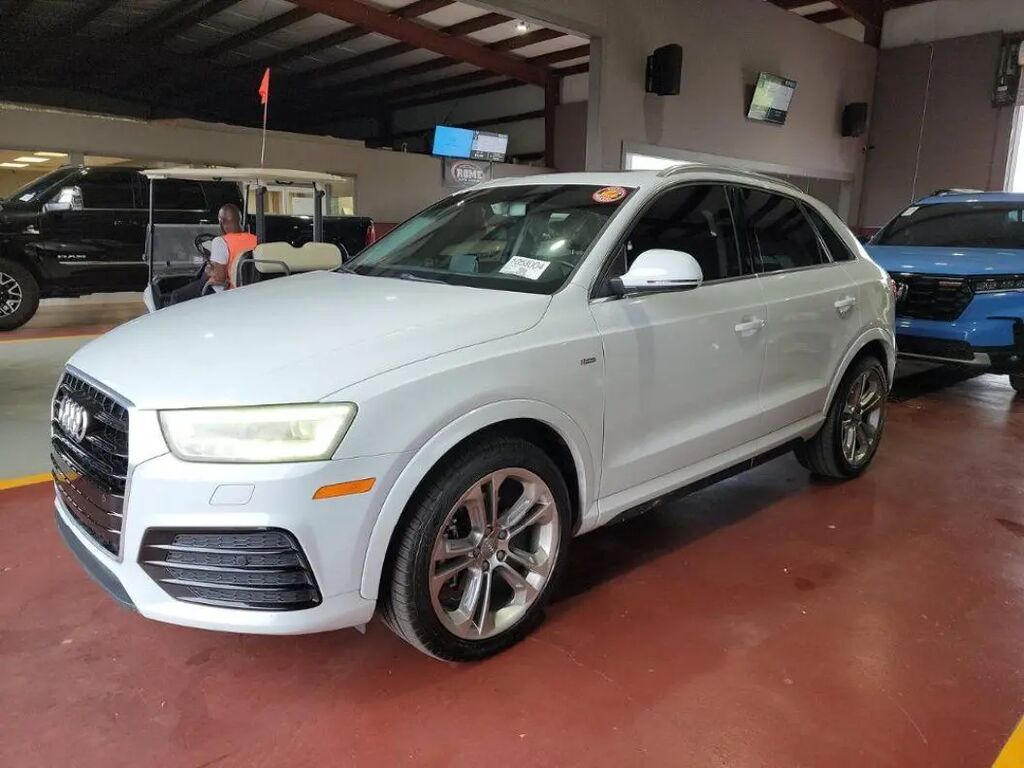 2016 Audi Q3 2.0T quattro Prestige