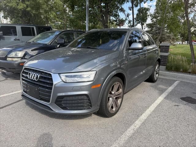 2016 Audi Q3 2.0T quattro Prestige