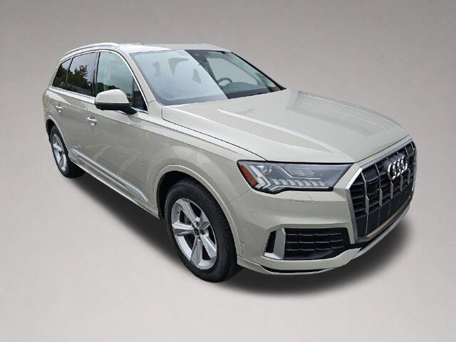 2023 Audi Q7 Premium Plus
