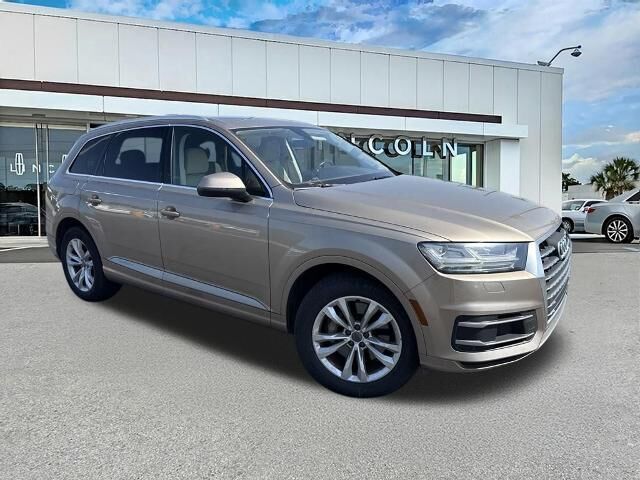 2019 Audi Q7 quattro SE Premium Plus 45 TFSI