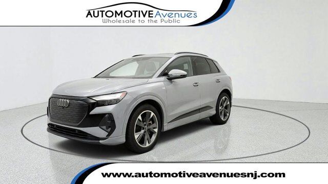 2024 Audi Q4 e-tron Premium Plus