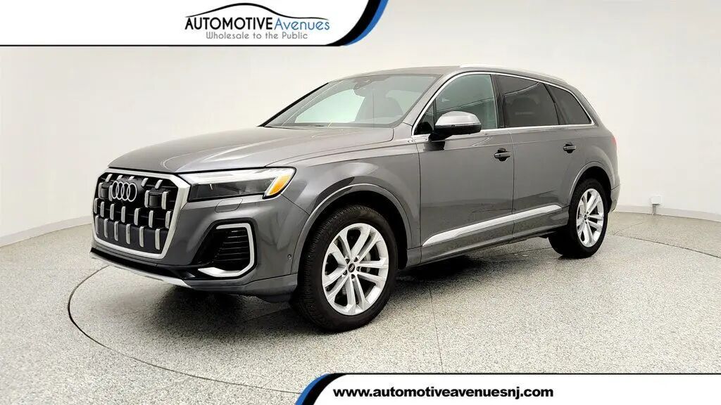 2025 Audi Q7 quattro Premium Plus 55 TFSI