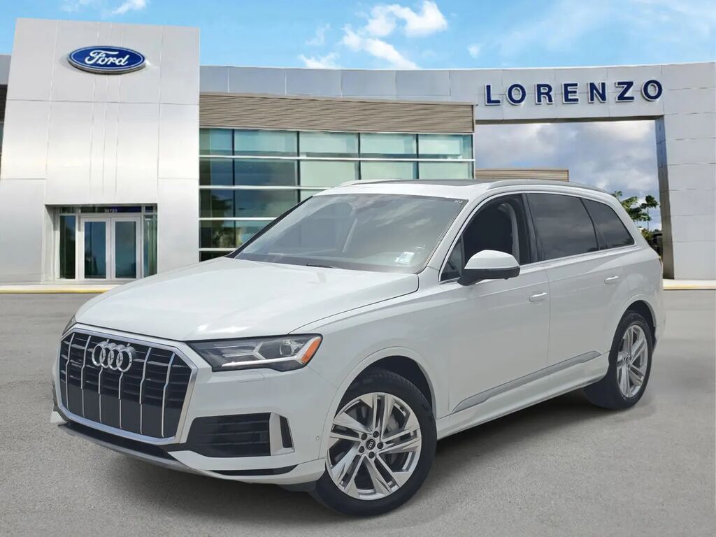 2021 Audi Q7 quattro Premium Plus 55 TFSI — photo 1 of 13