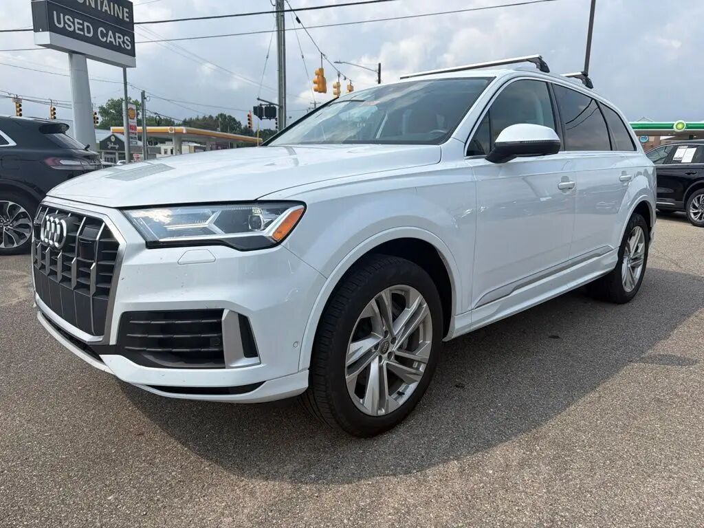 2021 Audi Q7 quattro Premium Plus 55 TFSI — photo 1 of 13