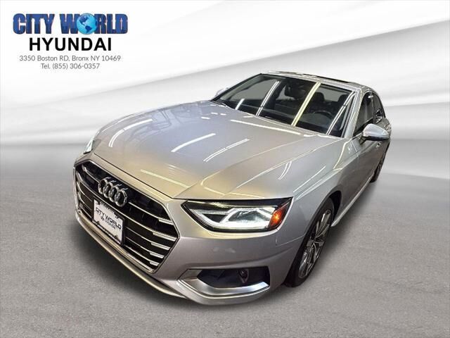 2022 Audi A4 quattro Premium 40 TFSI