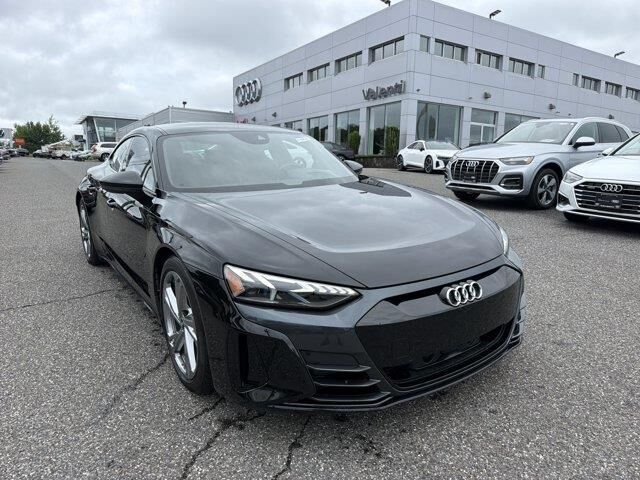 2024 Audi e-tron GT quattro Prestige