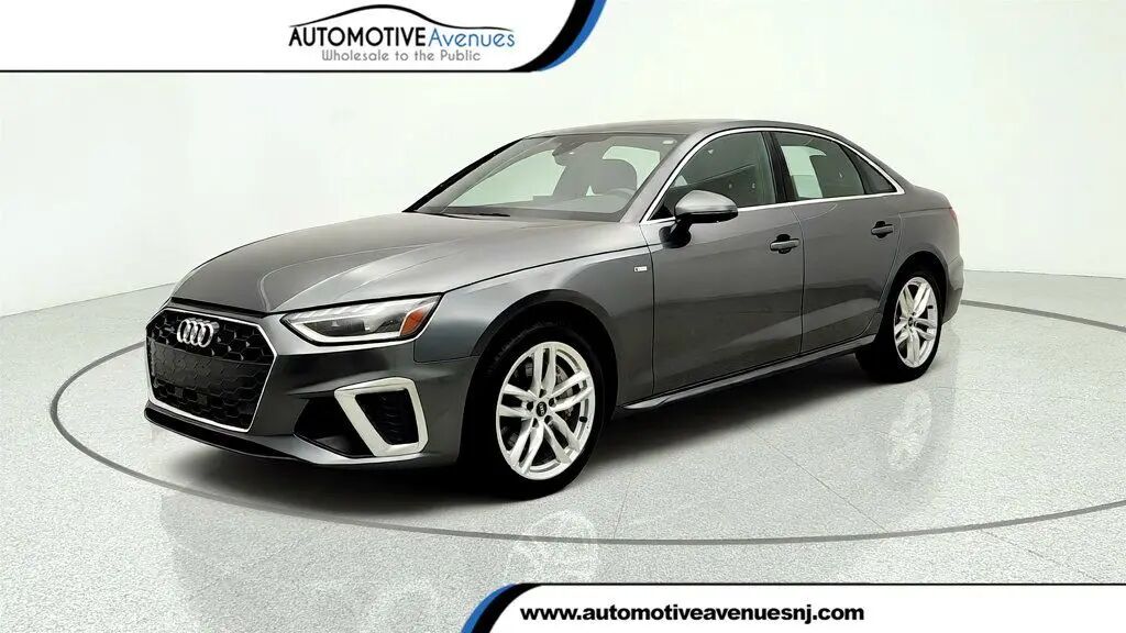 2021 Audi A4 quattro S line Prem Plus 45 TFSI — photo 1 of 4