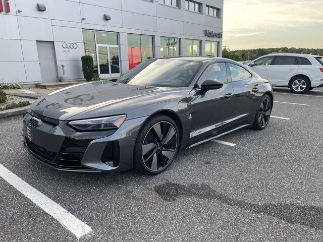 2024 Audi e-tron GT quattro Prestige