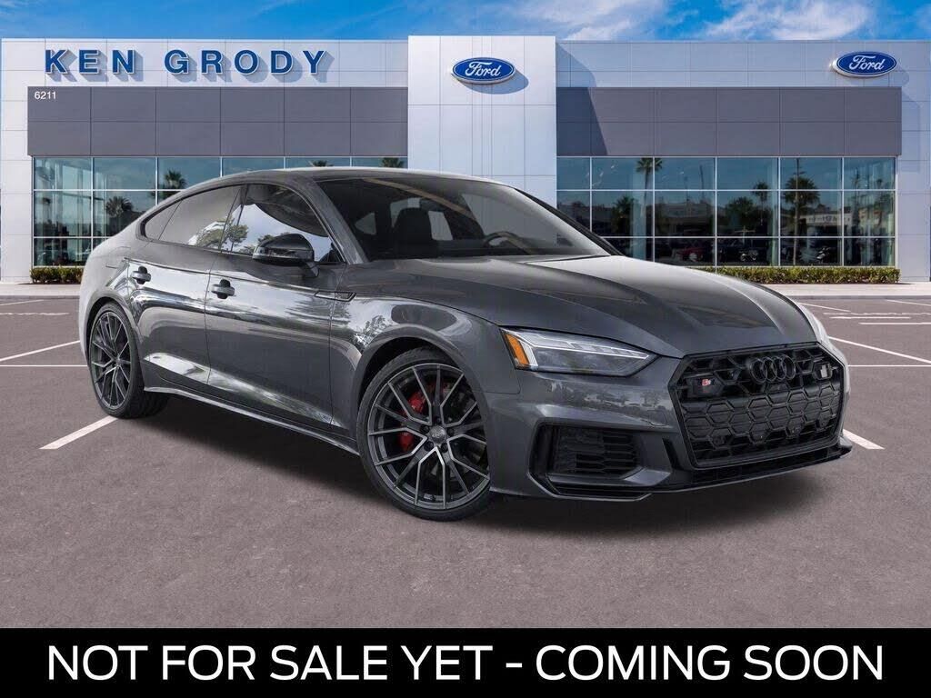 2021 Audi S6 2.9T quattro Prestige — photo 1 of 1