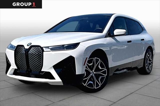 2025 BMW iX xDrive50