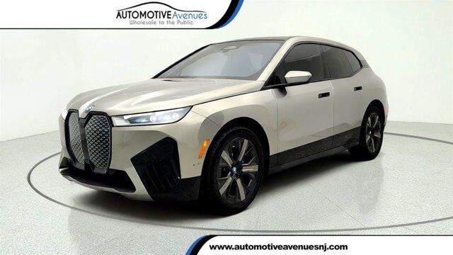 2025 BMW iX xDrive50