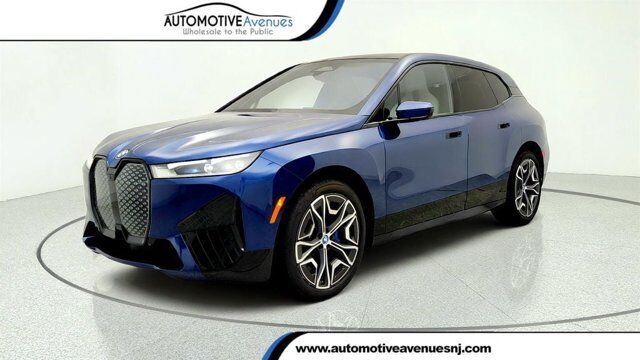 2025 BMW iX xDrive50